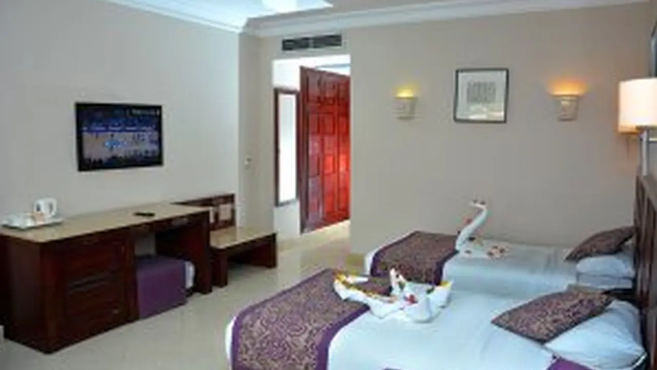 الفندق رومانس & أكوا بارك - العين السخنة